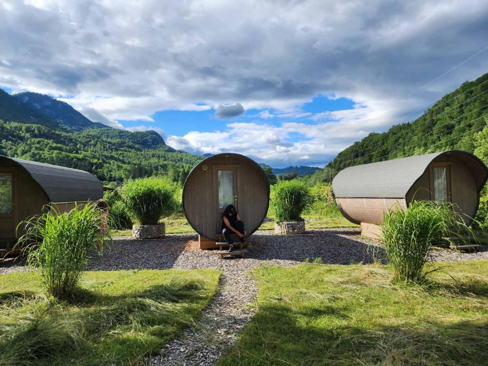 4 Elements Glamping & Apartments เบลด ภายนอก รูปภาพ