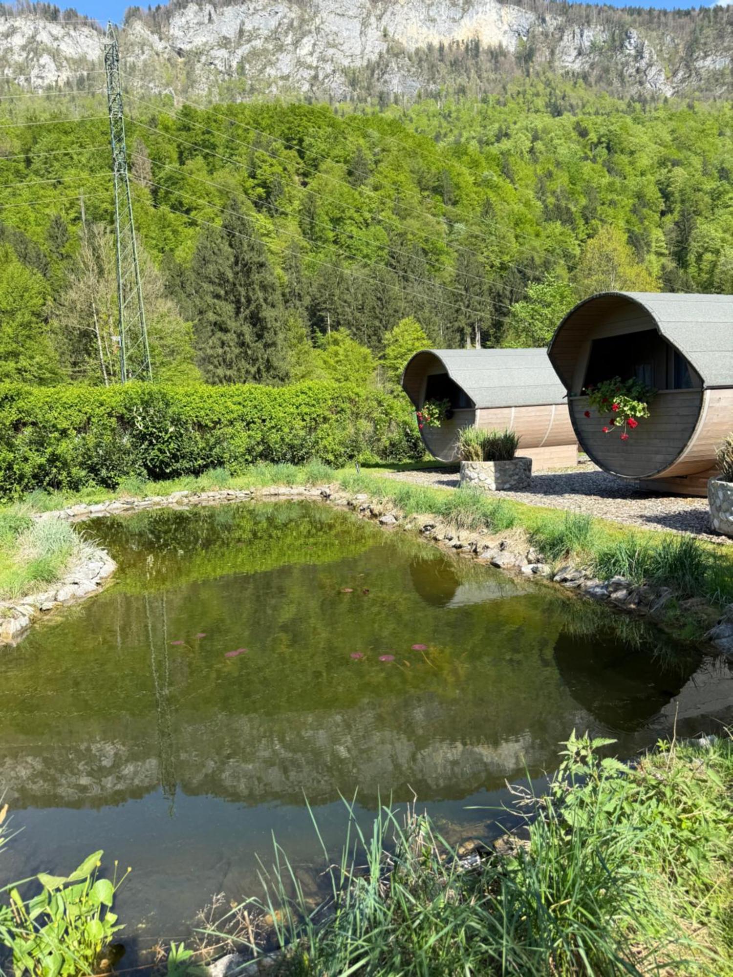 4 Elements Glamping & Apartments เบลด ภายนอก รูปภาพ